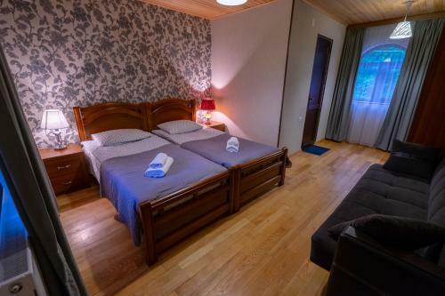 Hostal Guesthouse David Zhorzholiani
