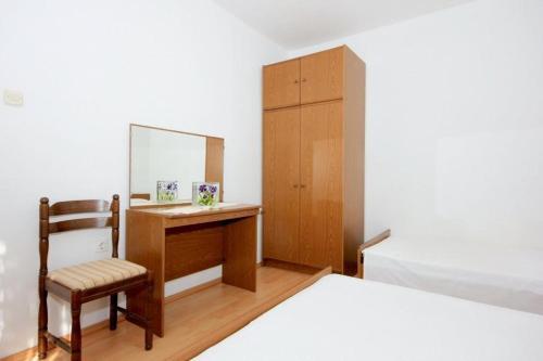 Holiday Home Uvala Rogacic 8887