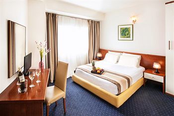 Plaza Art Hotel