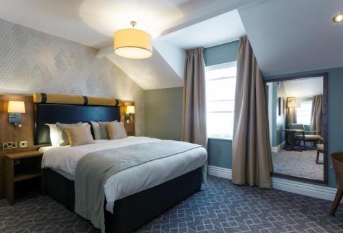 Hotel The Greyhound