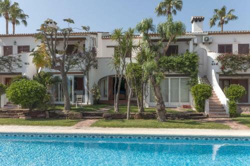 Villa Tropik