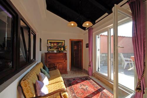 Three-bedroom Holiday Home In Bribir I