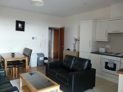 The Courtyard Apartments