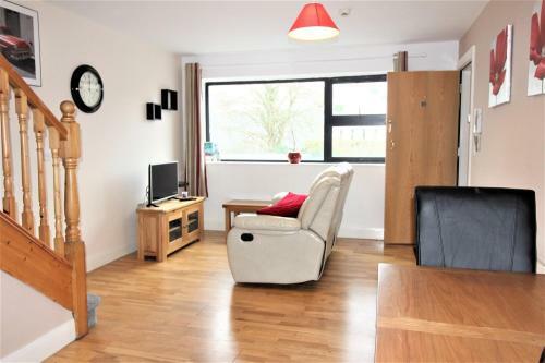 Courtyard Apartments