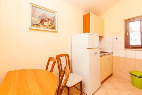 Apartments Mirko 3450