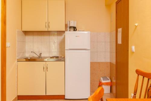 Apartments Mirko 3450