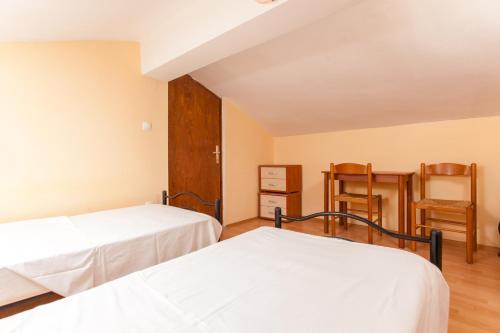 Apartments Mirko 3450