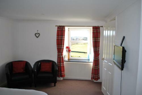 Airds Farmhouse Bed And Breakfast