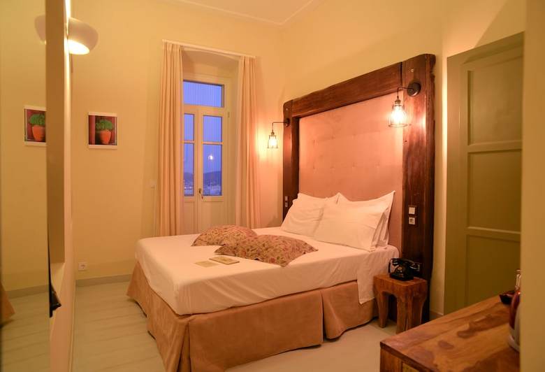 Bed & Breakfast 1901 Hermoupolis Maison