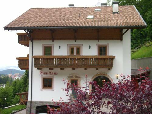 Hotel Albergo Garni' Laura