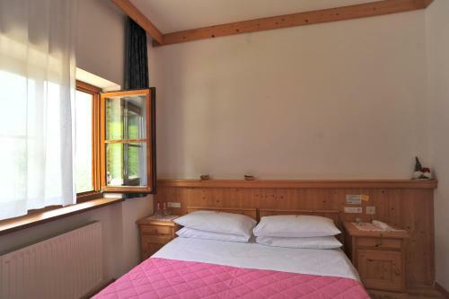 Hotel Albergo Garni' Laura