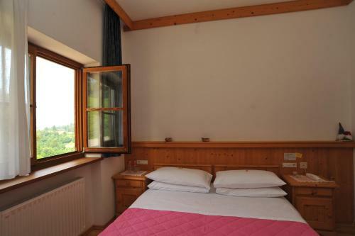 Hotel Albergo Garni' Laura