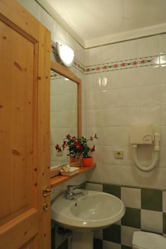 Hotel Albergo Garni' Laura