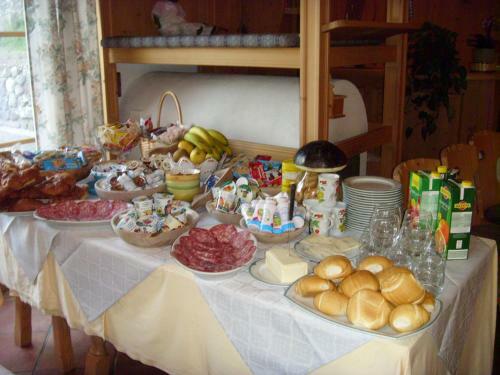 Hotel Albergo Garni' Laura