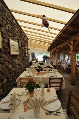 Hotel Albergo Garni' Laura