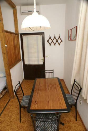 Apartment Slatine 1099b
