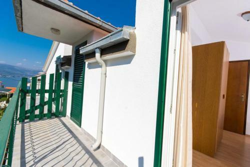 Apartment Slatine 1126c