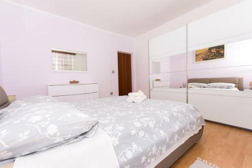 Apartment Slatine 1126c