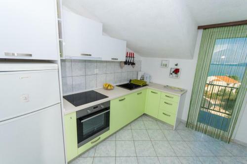 Apartment Slatine 1126b