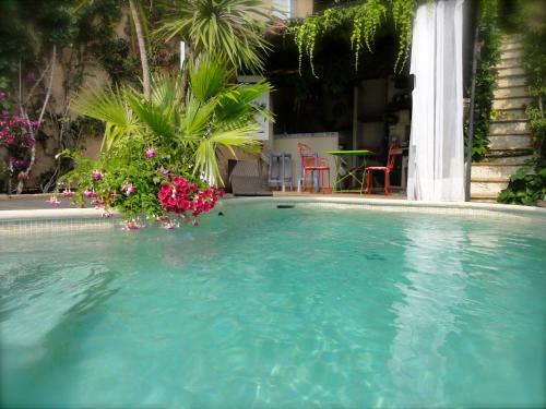 Bed & Breakfast Les Grimaldines - Maison D'h�tes