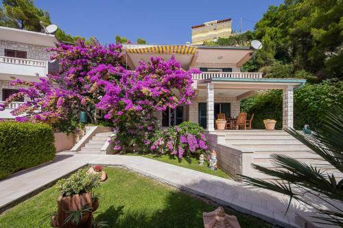Villa Purple Rain