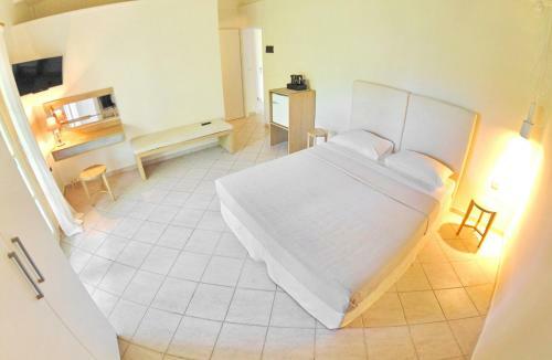 Hostal Vkastri