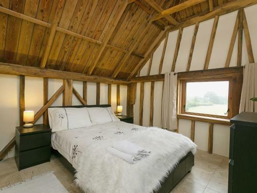 Chilsham Barn