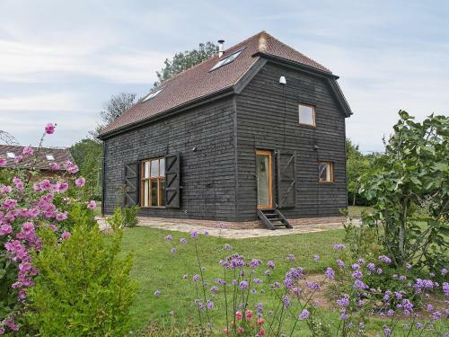 Chilsham Barn