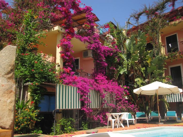 Hotel Domus De Janas Sul Mare