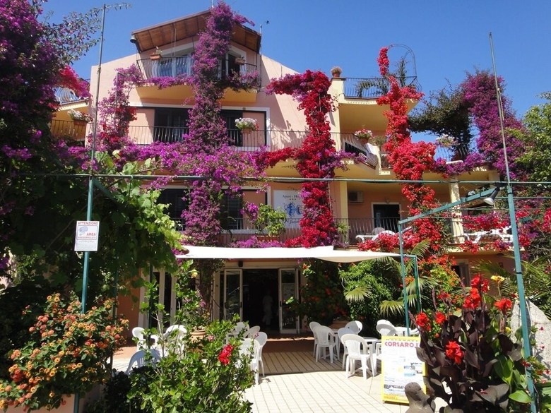 Hotel Domus De Janas Sul Mare