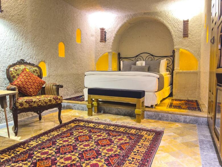 Hotel Boutique Local Cave House
