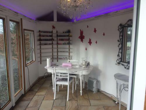Hostal Barton Gate Farm B&B