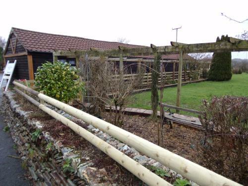 Hostal Barton Gate Farm B&B