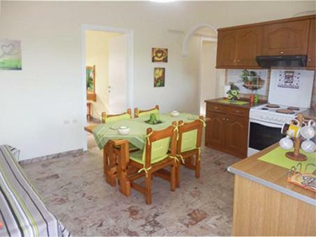 Katerina Pool Apartments