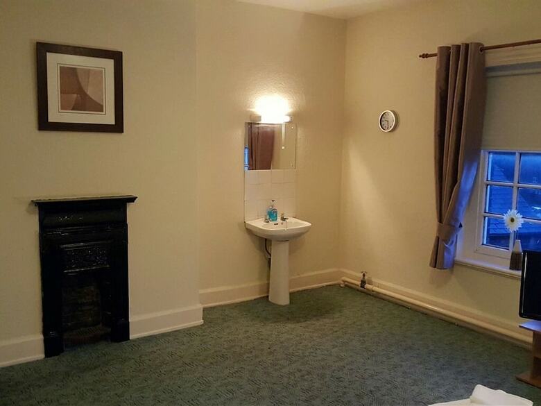 Bed & Breakfast Station Hotel