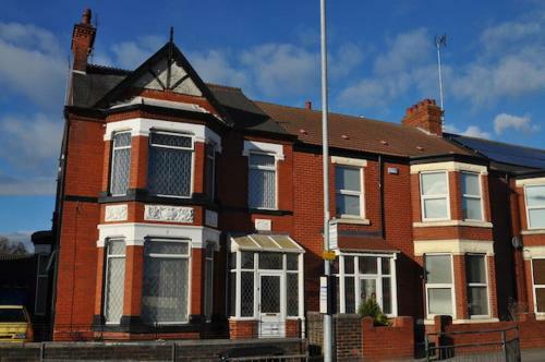 Hostal The Briars