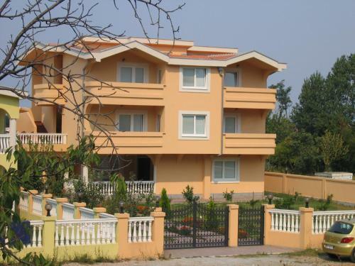 Apartments Old Olive