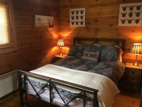 The Lakeside Lodge