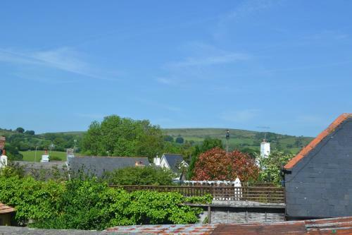 Dartmoor Apartments
