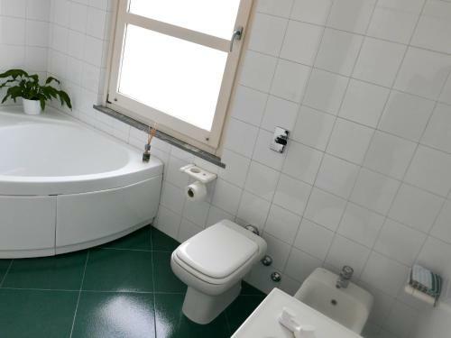 Hostal Guesthouse Flora