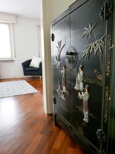 Hostal Guesthouse Flora