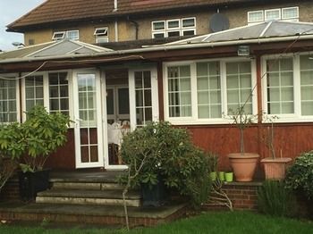Hostal Colnbrook Lodge Guest House