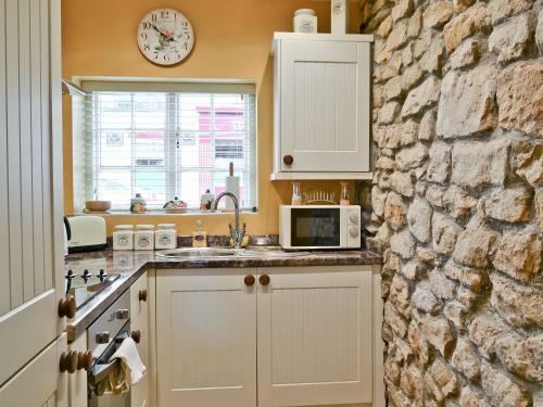 Laburnum Cottage