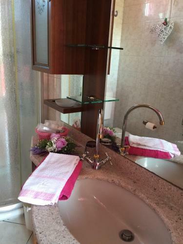 Hostal Guest House By Rose