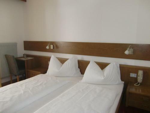 Hostal Pension Lahn