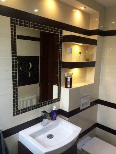 Hostal Apartment A'la Karol