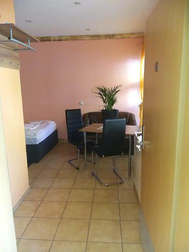 Hostal Guest House Schlo�wache-zerbst