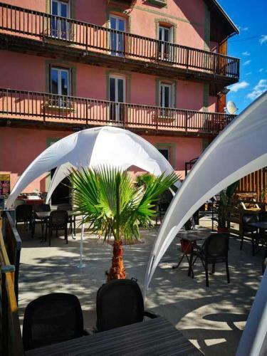 Albergue Icerock Hotel