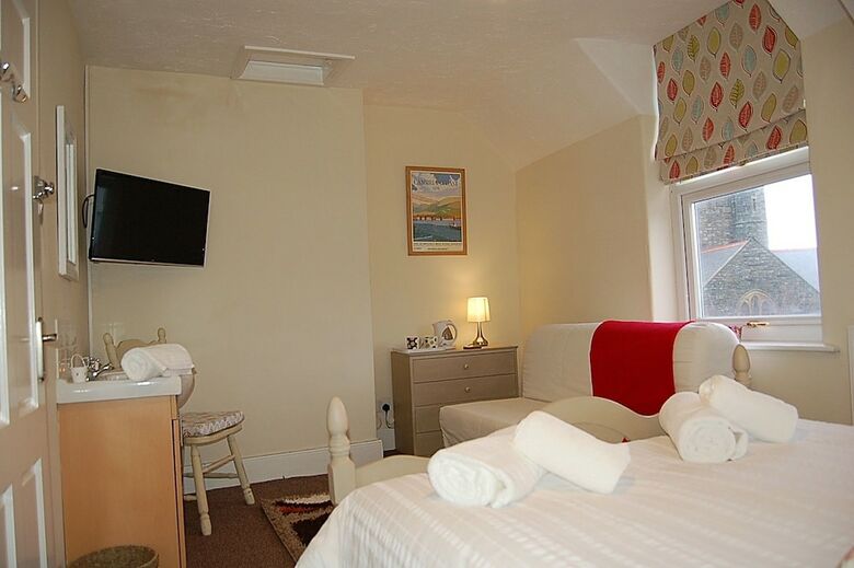 Hostal Saint Cadfans Lodge