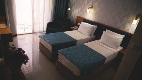 Green Forest Hotel - Adults Only